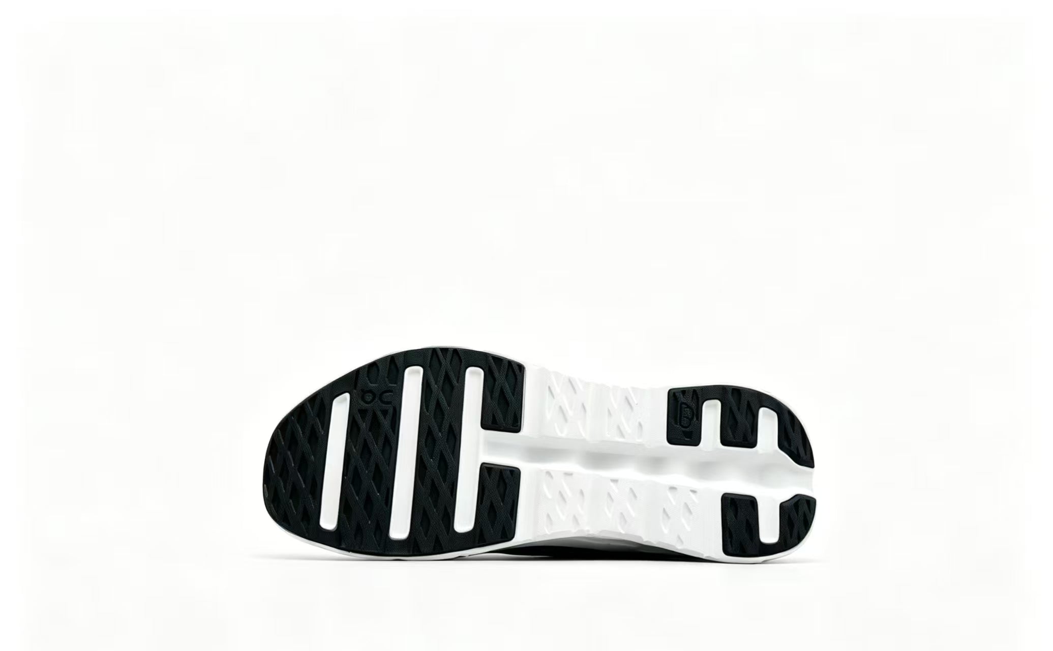 Cloudnova - Black / White