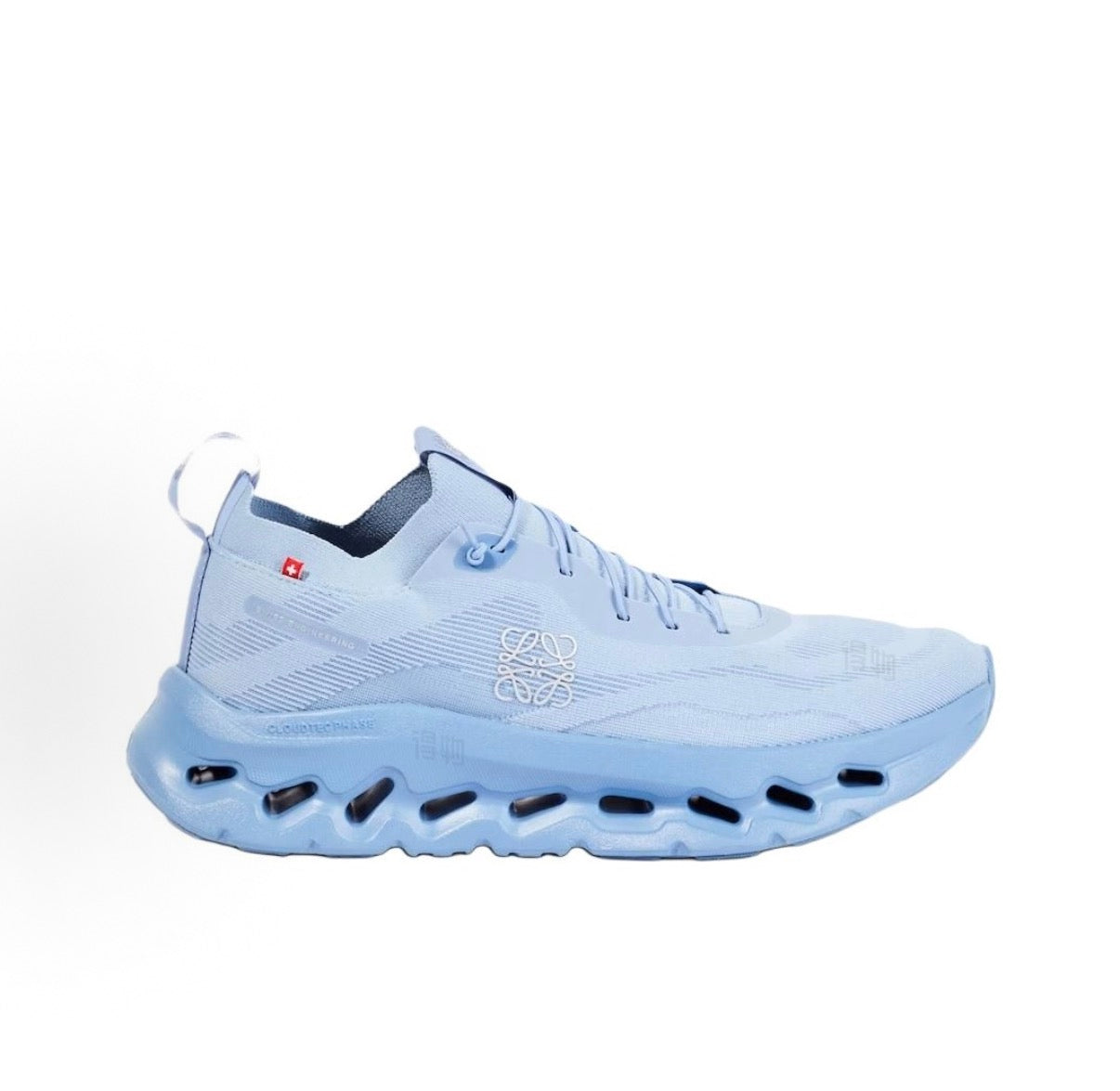 LOEWE Cloudtilt - Ice Blue