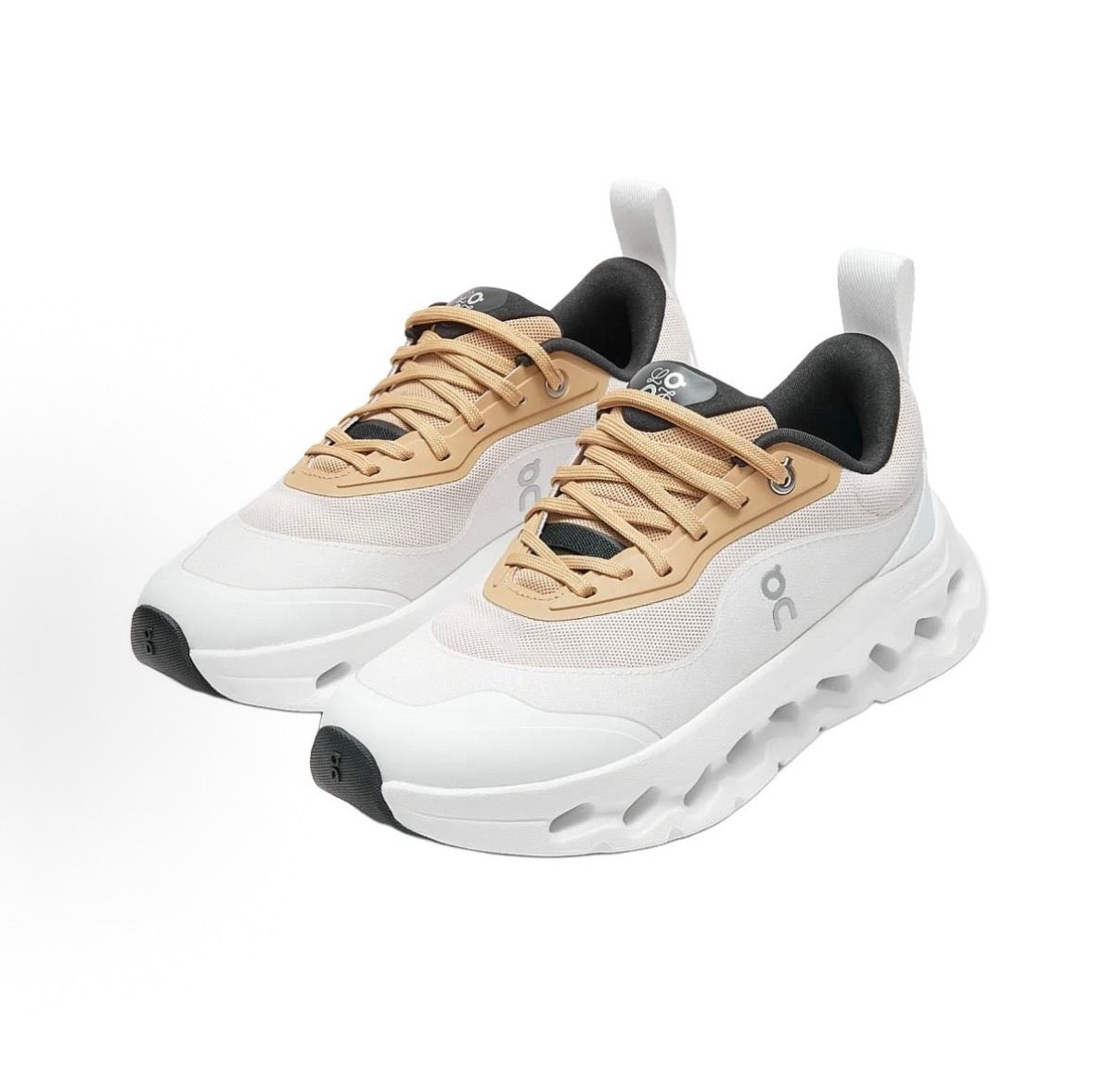 LOEWE Cloudlift 2.0 - Cream / Sand