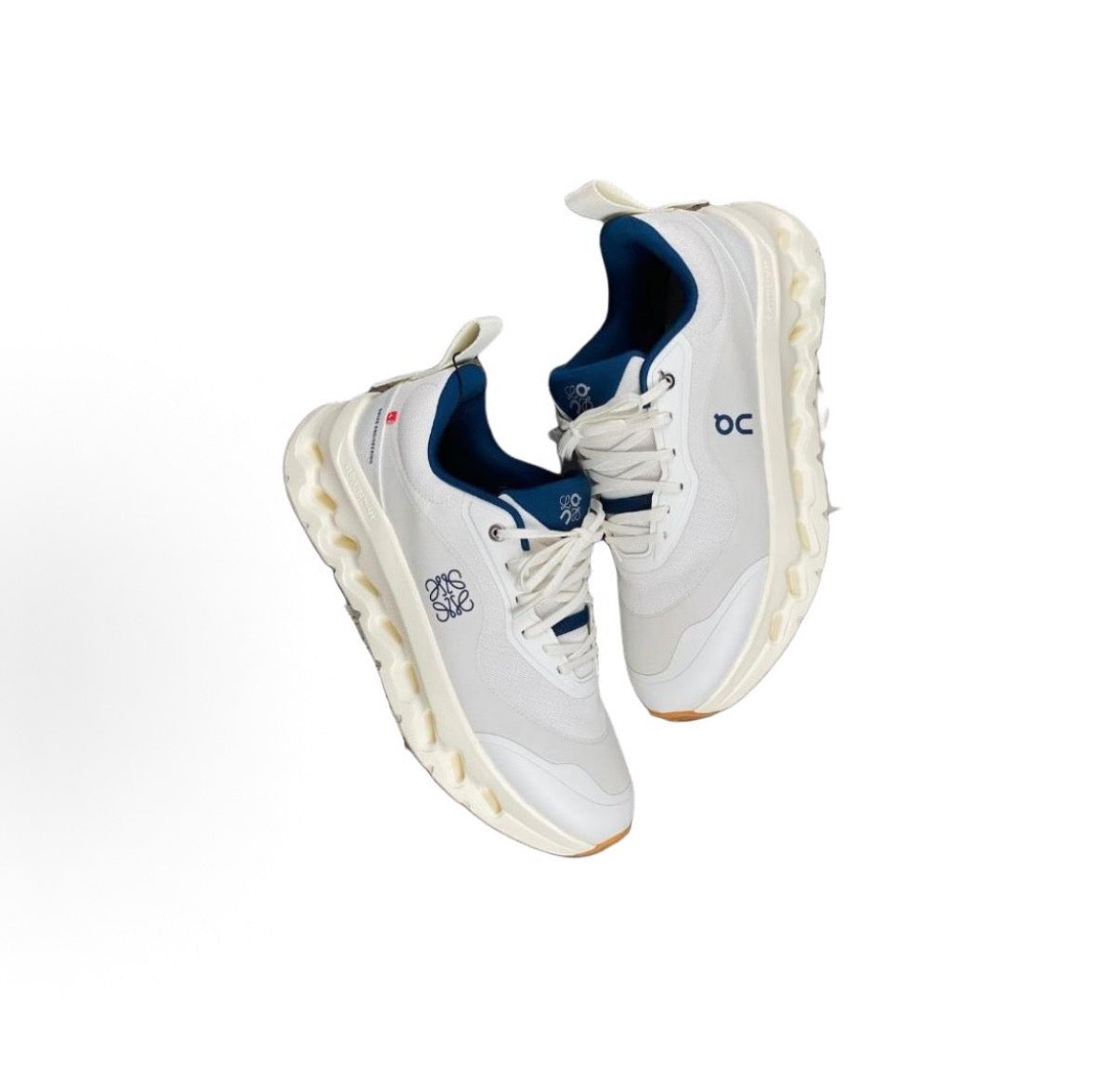 LOEWE Cloudtilt 2.0 - White / Navy