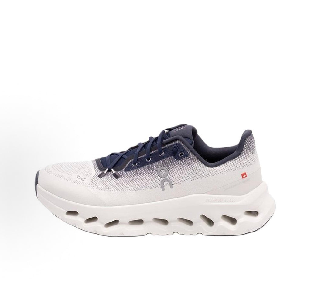 Cloudtilt - White / Navy